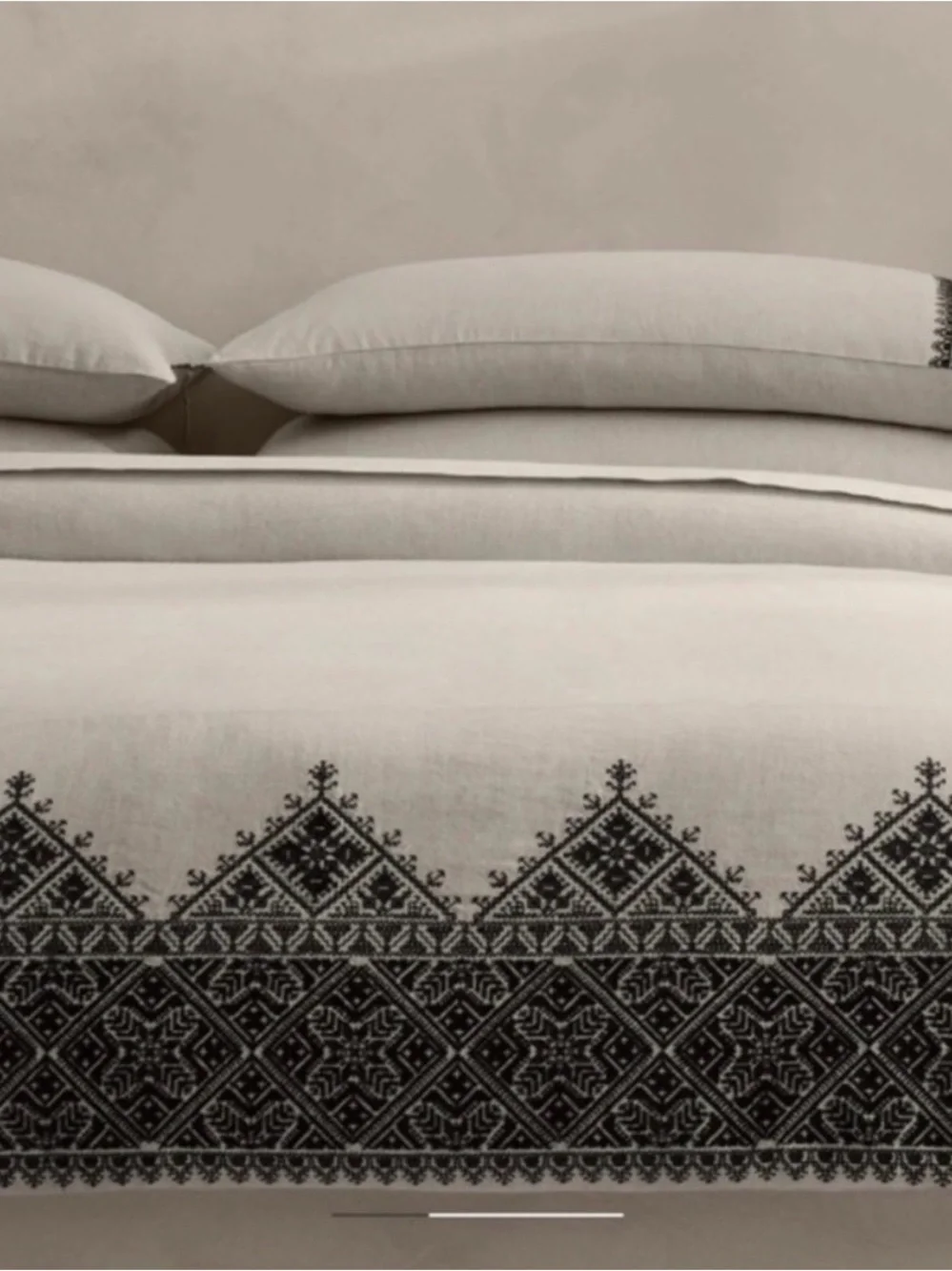 Banana Republic Ivory Duvet Cover with Black Embroidered Border
